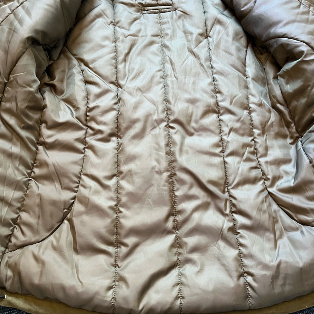 Women’s Camouflage Hooded Jacket - Picture 5 of 5